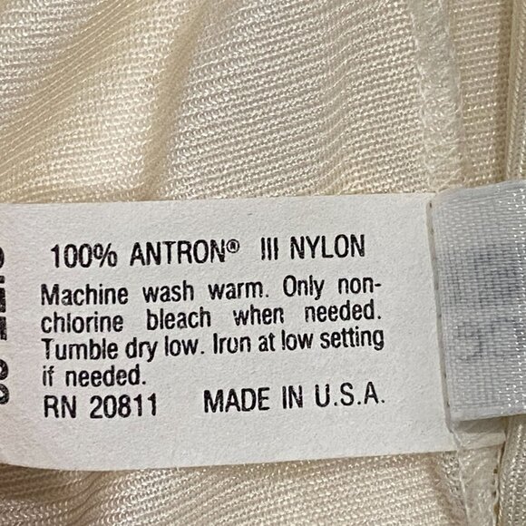 Vintage Liza Lawrence Nylon Lace Trim Full Slip Womens Size 22 Ivory Made in USA - Picture 7 of 7